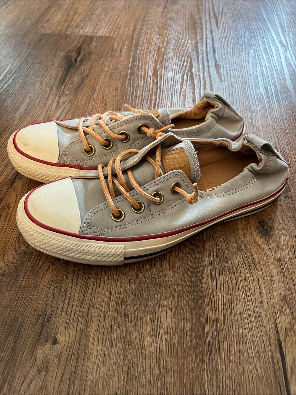Converse Low-Top Sneakers in Light Gray with Red Trim